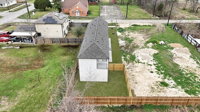 Building Photo - 8004 Birmingham St