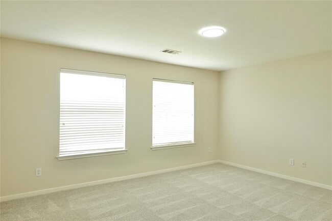 Building Photo - 23902 Spring Way Dr