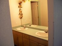 Building Photo - Apartment for Rent in Branson MO: Walk-in at Fall Creek Resort