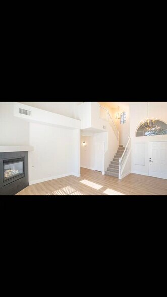 Building Photo - 250 Bailey Island Dr