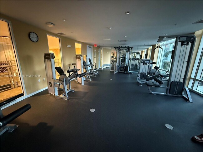 Building Photo - 1745 E Hallandale Beach Blvd