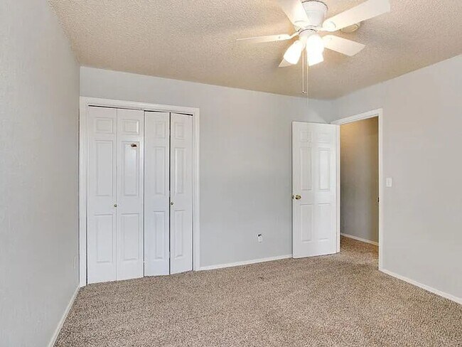 Building Photo - NORMAN, OKLAHOMA - MINUTES TO UNIVERSITY O...