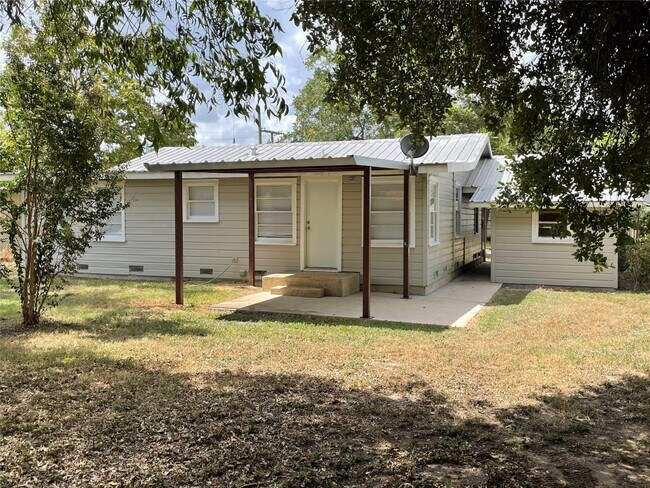 Building Photo - 606 Marshall St