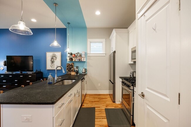 Building Photo - Amazing 3 Bedroom Home in Church Hill!! ***Available Early May 2026***