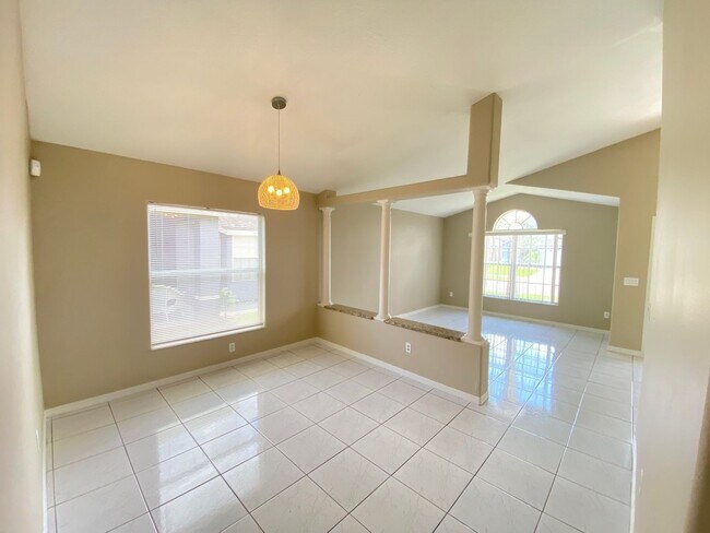 Building Photo - 3310 Crystal Creek Blvd