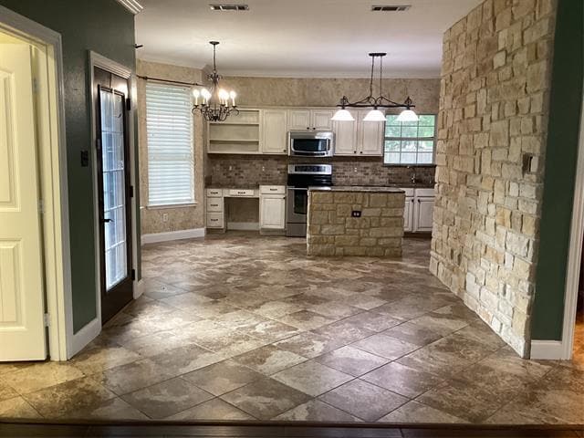 Building Photo - 7774 Park Downs Dr