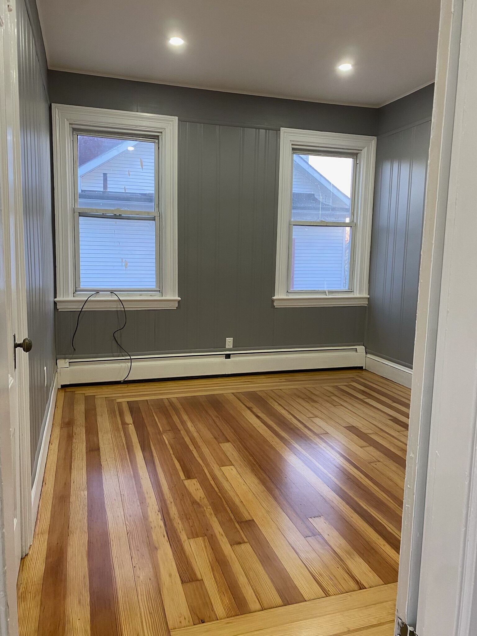 Building Photo - 33 White St