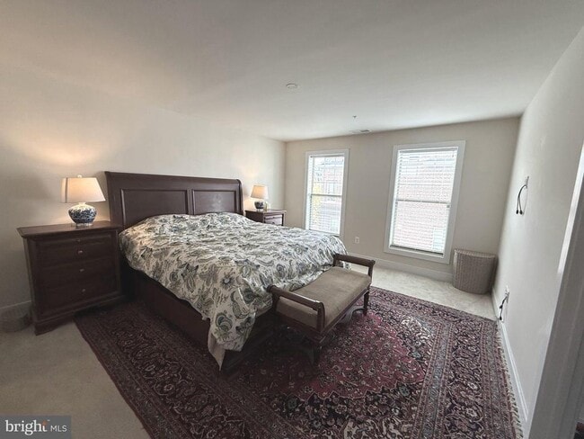 Building Photo - 321 Hendrix Ave