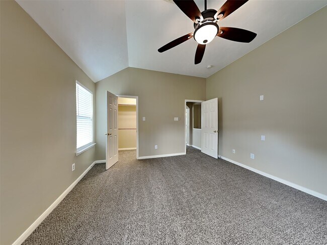 Building Photo - 6019 Skyhaven Ln