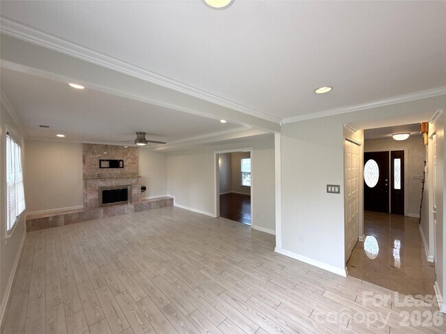 Building Photo - 7318 Connan Ln