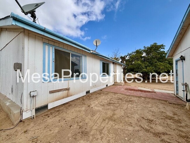 Building Photo - 9964 Arroyo Ave