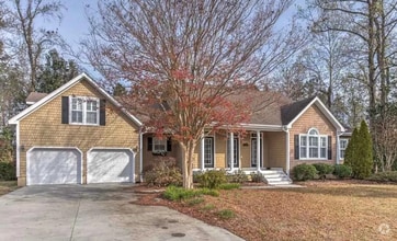 Building Photo - Spacious 4 bed home in desirable Snug Harbor!