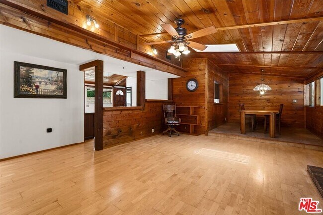 Building Photo - 6141 Corbin Ave
