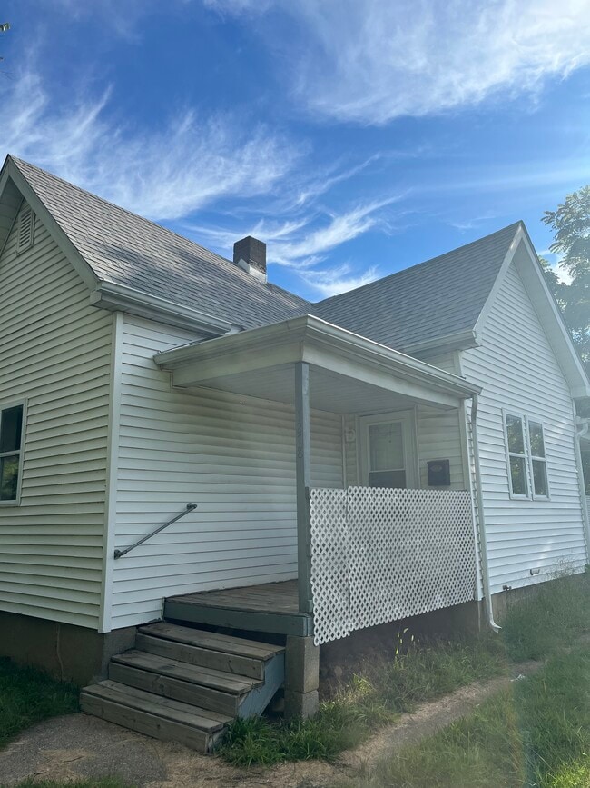 Building Photo - 1278 S Illinois St