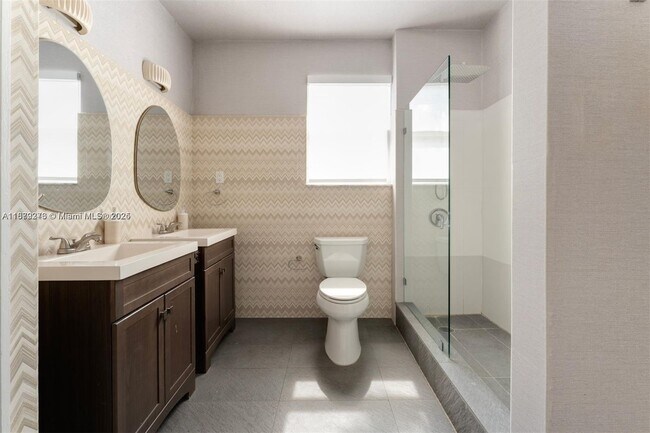 Building Photo - 177 NE 44th St