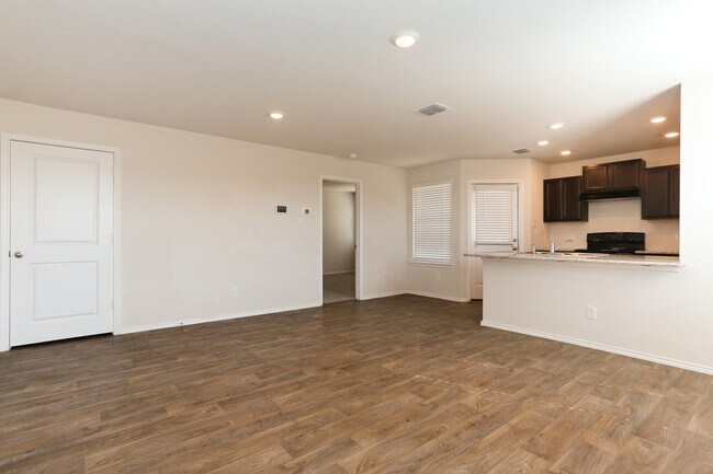 Building Photo - 4815 Tusler Park