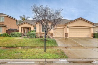 Building Photo - Desirable 4 bdrm 2 bth located in sought o...