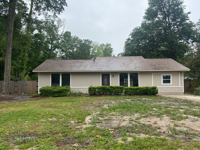 Building Photo - Newly renovated, WOW this will rent quick!