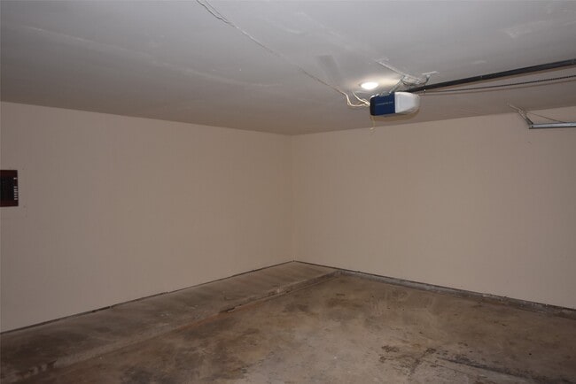 Building Photo - 14410 Muirfield Ln