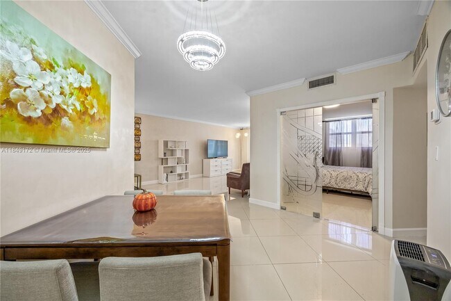 Building Photo - 3001 S Ocean Dr