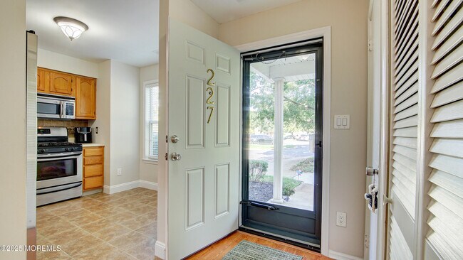 Building Photo - 227 Paddington Ct