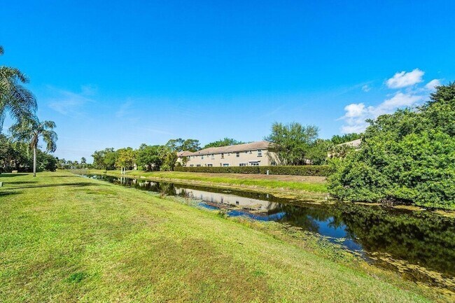 Building Photo - 13135 Chadwick Ct