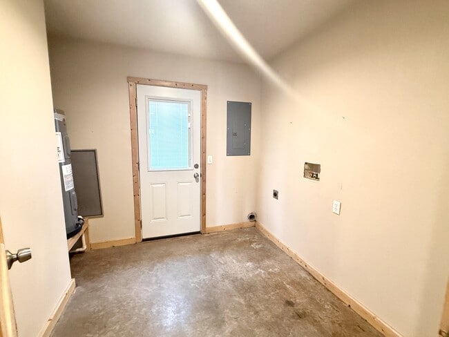 Building Photo - 11953 Sandpiper Rd