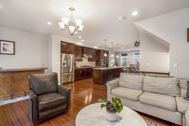 Building Photo - 2765 Ashcombe Dr.