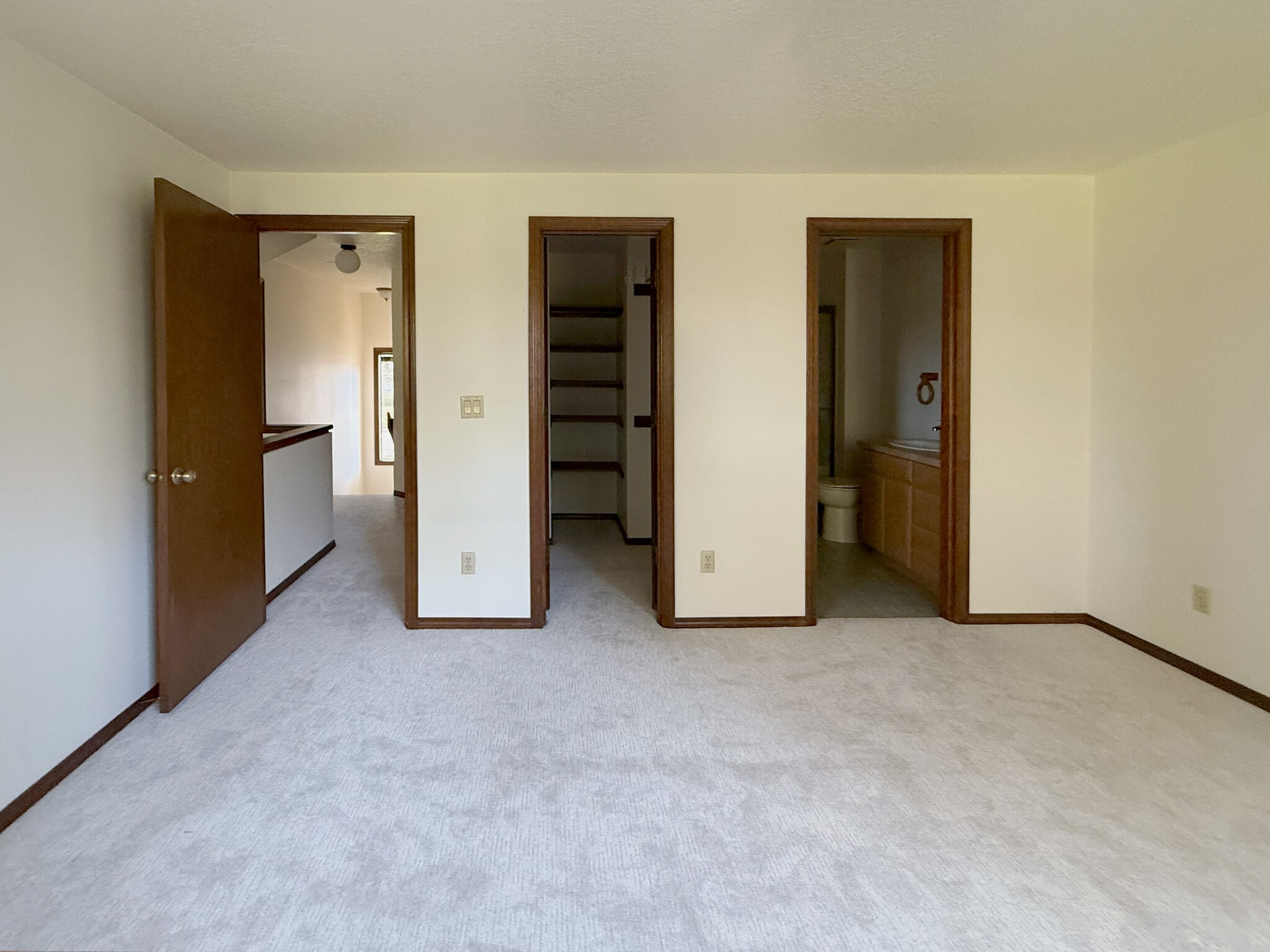 Building Photo - 8949 SW Fairview Pl