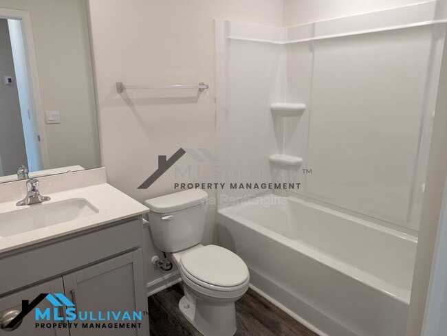 Building Photo - 2821 Egert Dr