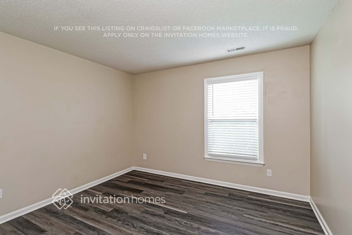 Building Photo - 5937 Loch Arbor Ln