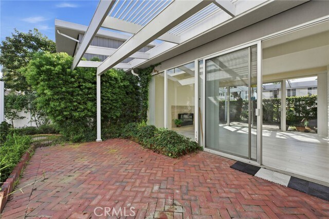 Building Photo - 1510 Westcliff Dr