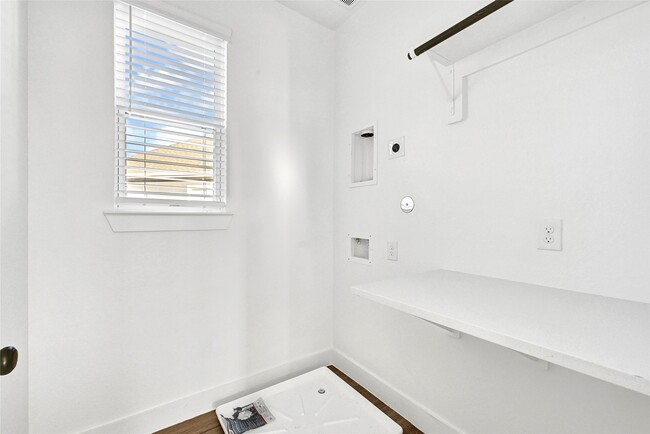 Building Photo - 18714 Colorado River Ln