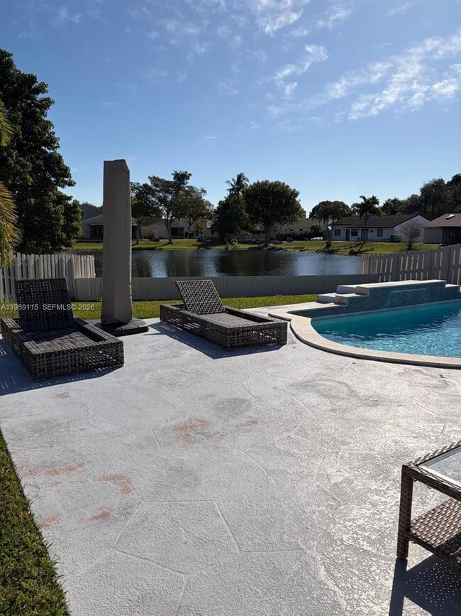 Building Photo - 920 Monticello Ave