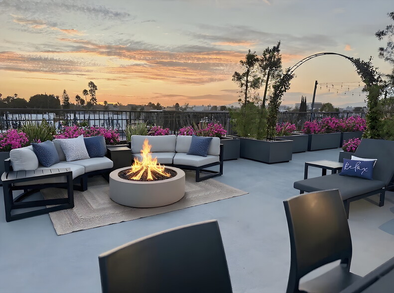 Primary Photo - The MIX Luxury Apartments