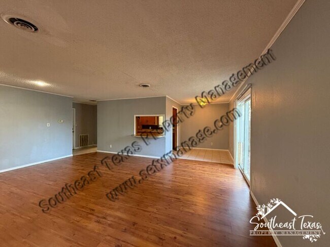 Building Photo - 4455 S 5th St