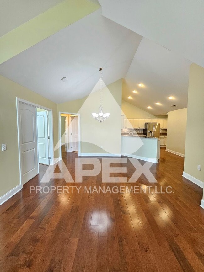 Building Photo - Gorgeous 4 Bd/3 Ba Luxury Condo in the Cot...
