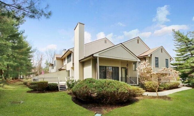 Building Photo - 6 Valen Ct