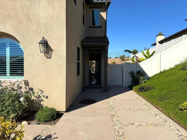 Building Photo - 911 Lindbergh Dr