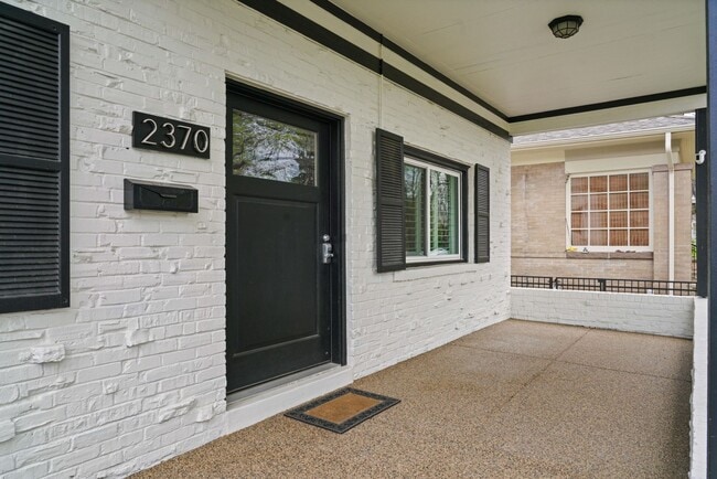 Building Photo - 2370 Elm St