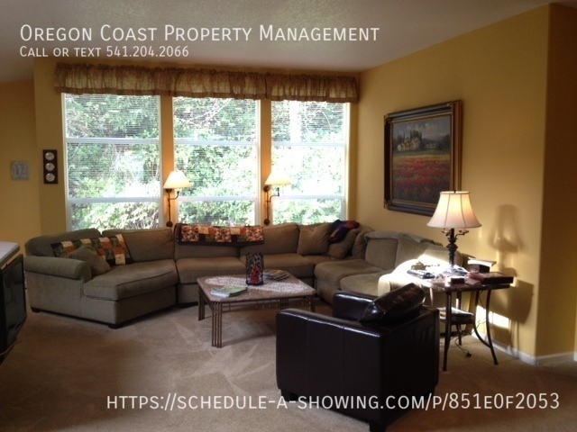 Building Photo - Furnished Heron Loop Single Level House in...