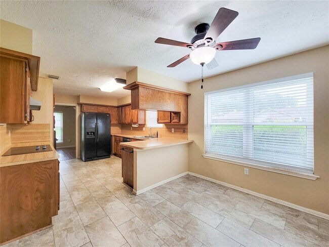 Building Photo - 21303 Park Holly Ct