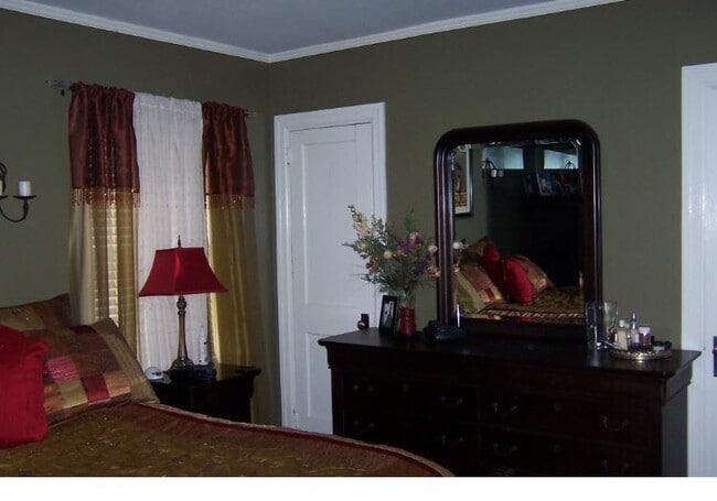 Building Photo - 836 Ponce De Leon Terrace NE