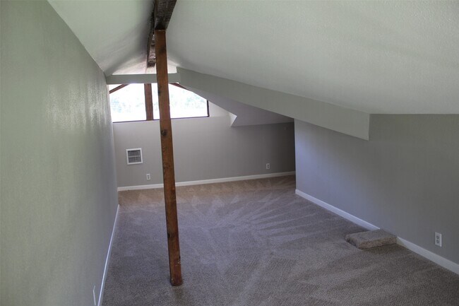 Building Photo - 10031 Haddington Dr