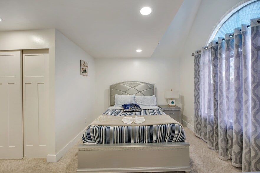 Building Photo - 21439 129th Pl SE