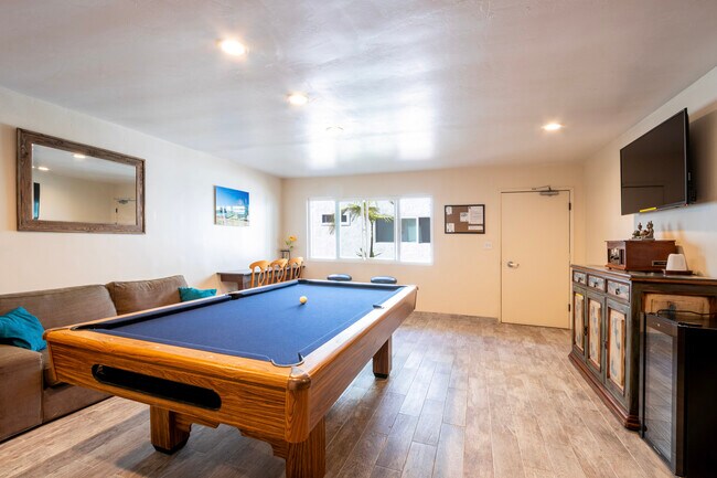 Building Photo - 2721 2nd St