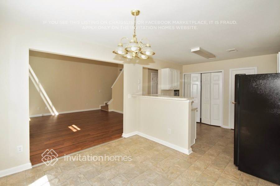 Building Photo - 4435 Ravenwood Dr