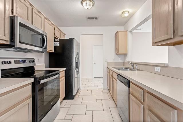 Building Photo - 5416 Carrington Dr