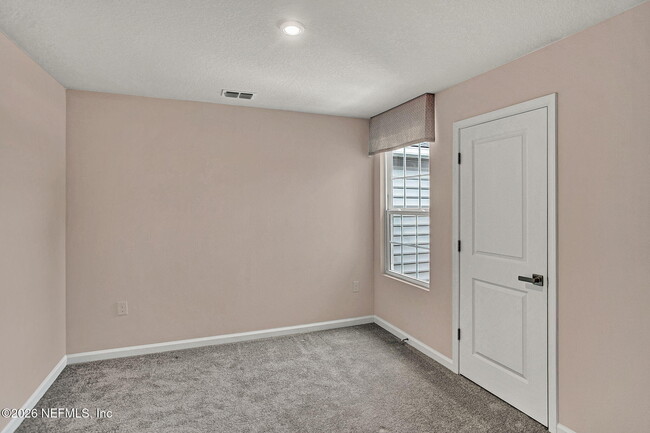 Building Photo - 1640 Kinsman Ave