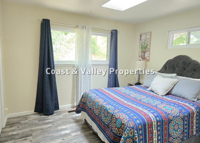 Building Photo - Beautiful Home in North Monterey County fo...